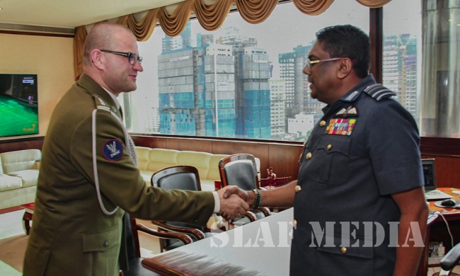 Defence Attache of Poland Calls on Commander